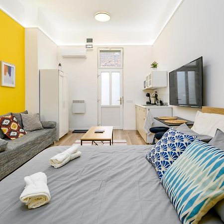 Stylish Yellow Suite In The Heart Of Budapest Kültér fotó